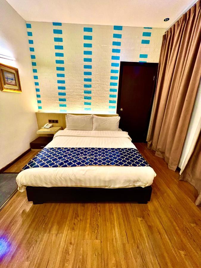 בינטולו New World Express Motel מראה חיצוני תמונה