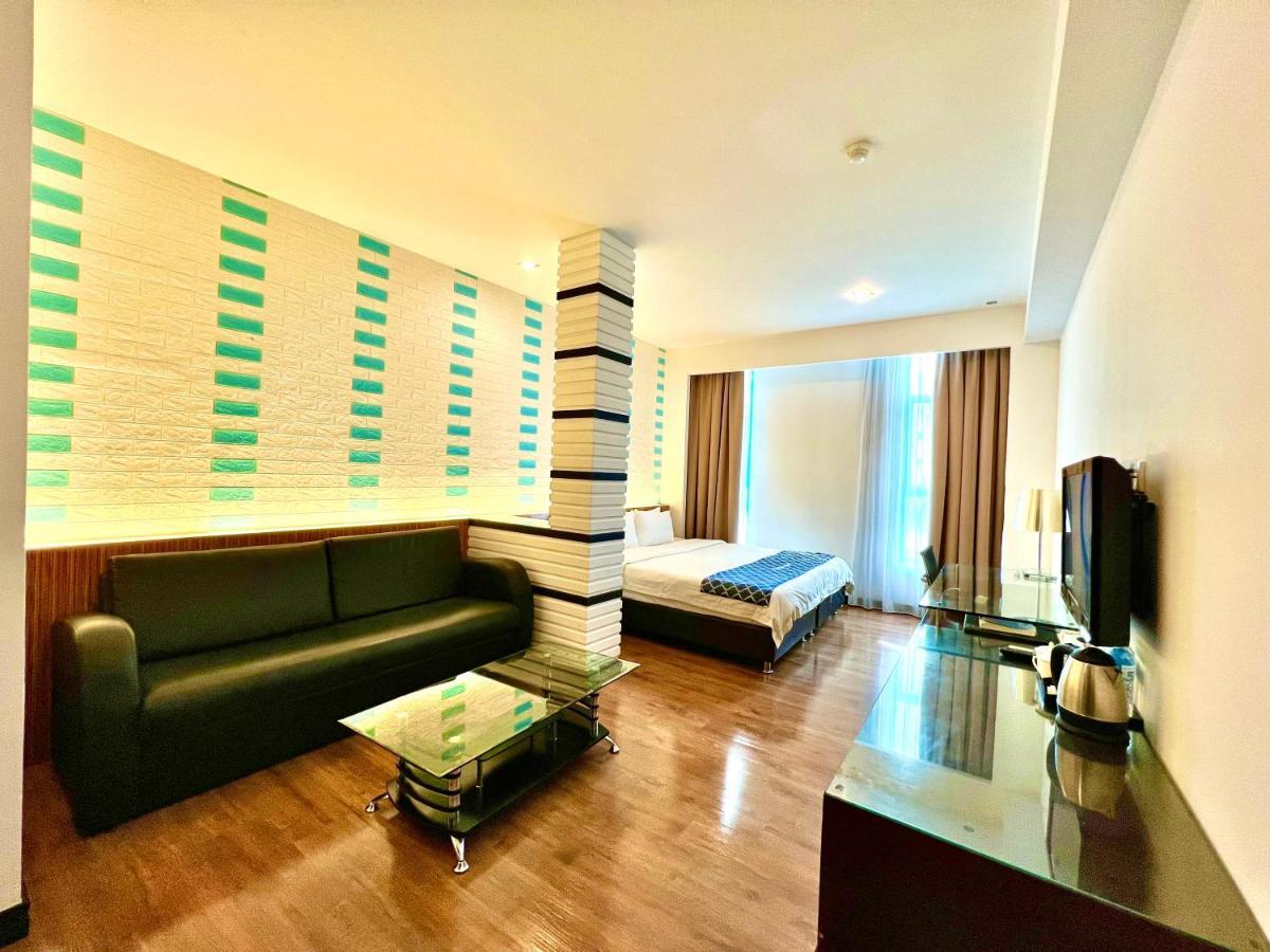 בינטולו New World Express Motel מראה חיצוני תמונה