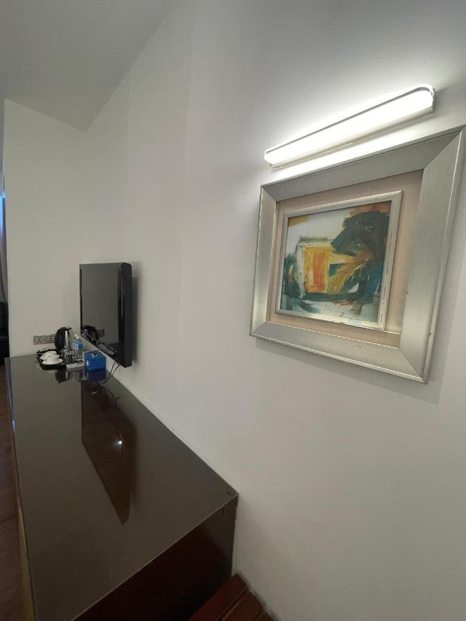 בינטולו New World Express Motel מראה חיצוני תמונה