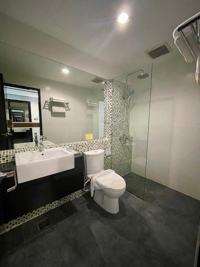 בינטולו New World Express Motel מראה חיצוני תמונה