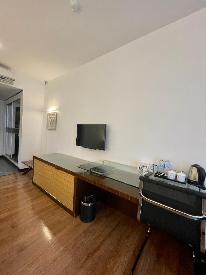 בינטולו New World Express Motel מראה חיצוני תמונה